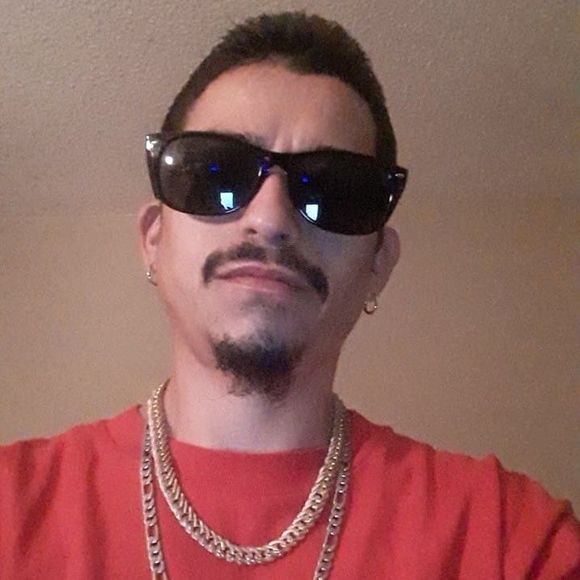 Meet your Posher, Juan - Picture 1 of 1